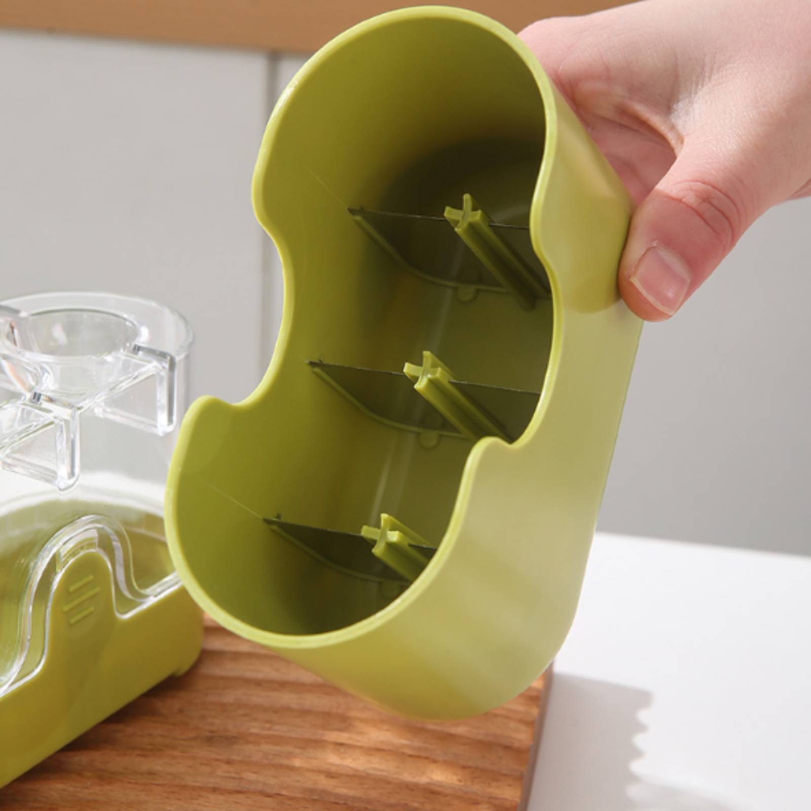 2-in-1 Cherry Pitter and Cutte - مراجعة Kitchen Gadgets And Tools وسعره